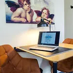 Homely Stay Studio 3 - Cozy Self-Check-In Studio In Central Munich